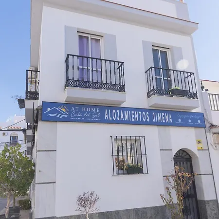 Jimena Malaga En El Centro De * Nerja