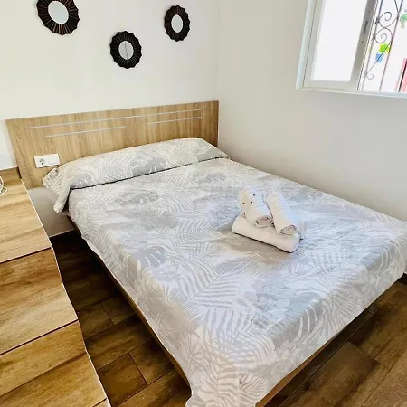 Jimena Malaga En El Centro De Apartmán Nerja