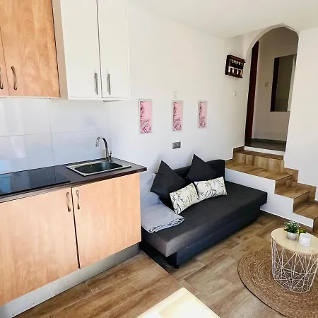 Jimena Malaga En El Centro De Apartmán Nerja