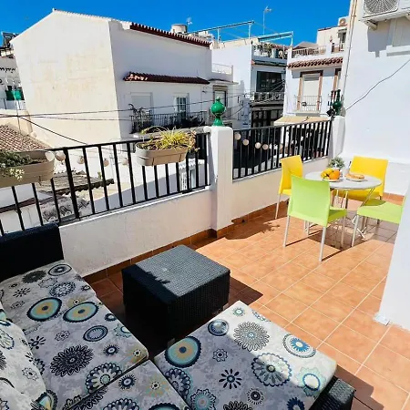 Jimena Malaga En El Centro De Apartmán Nerja